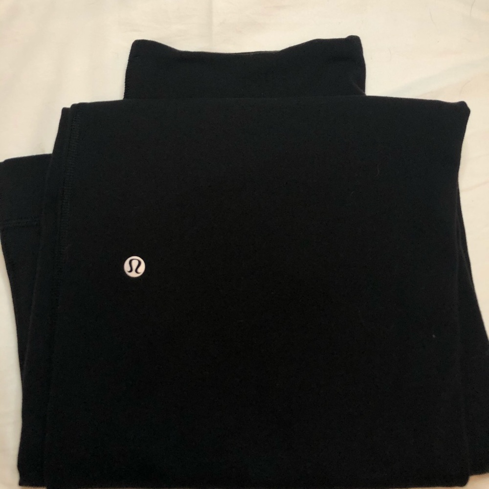 LULULEMON YOGA PANTS